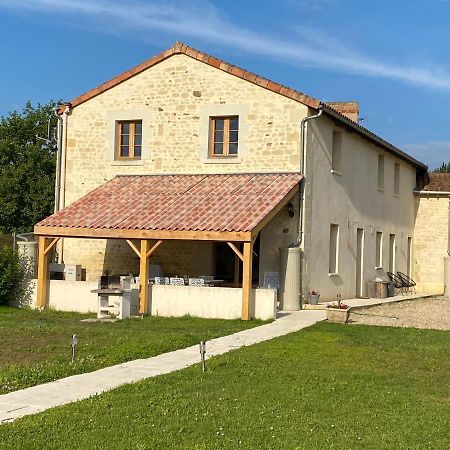 Готель Loire Escapes Berrie Екстер'єр фото